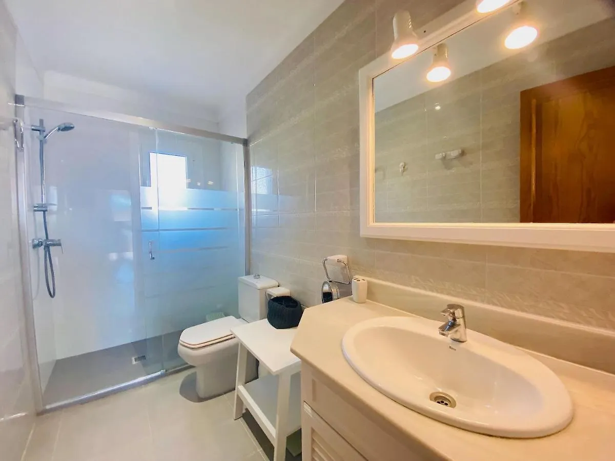 Big Sunny Apartment Near The Alcudia Beach! 0*, الكوذيا