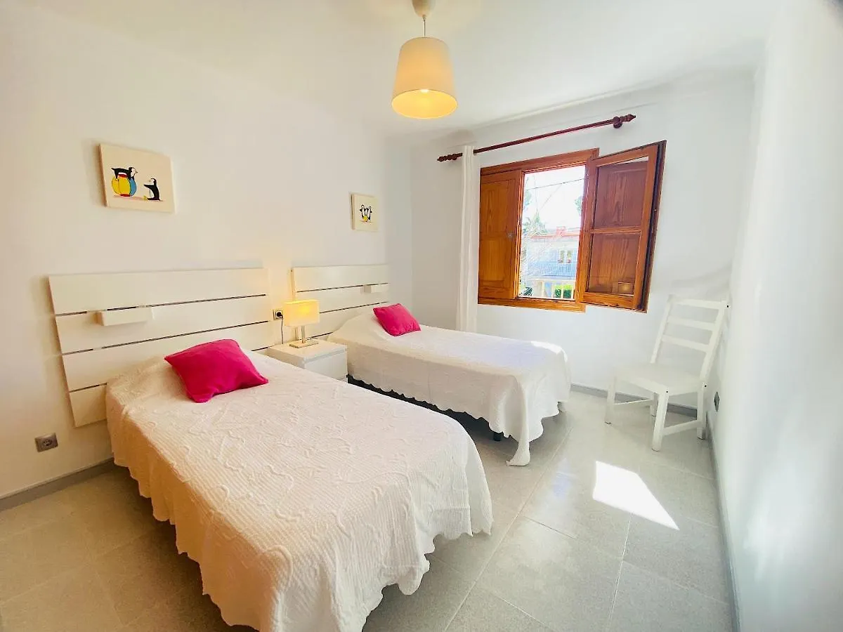 Big Sunny Apartment Near The Alcudia Beach!